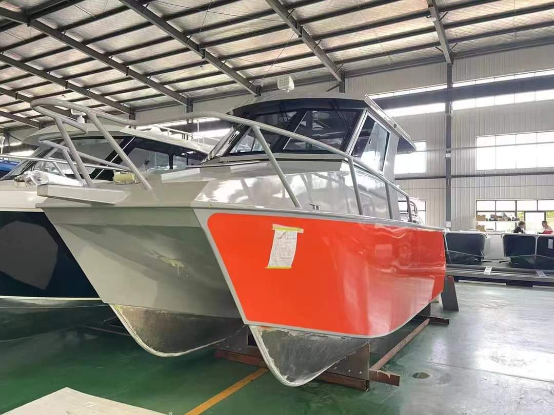 新型7.3メートル24フィートアルミ溶接カタマラン釣り船ツイ - Fishing Boat Aluminum のレビューと価格